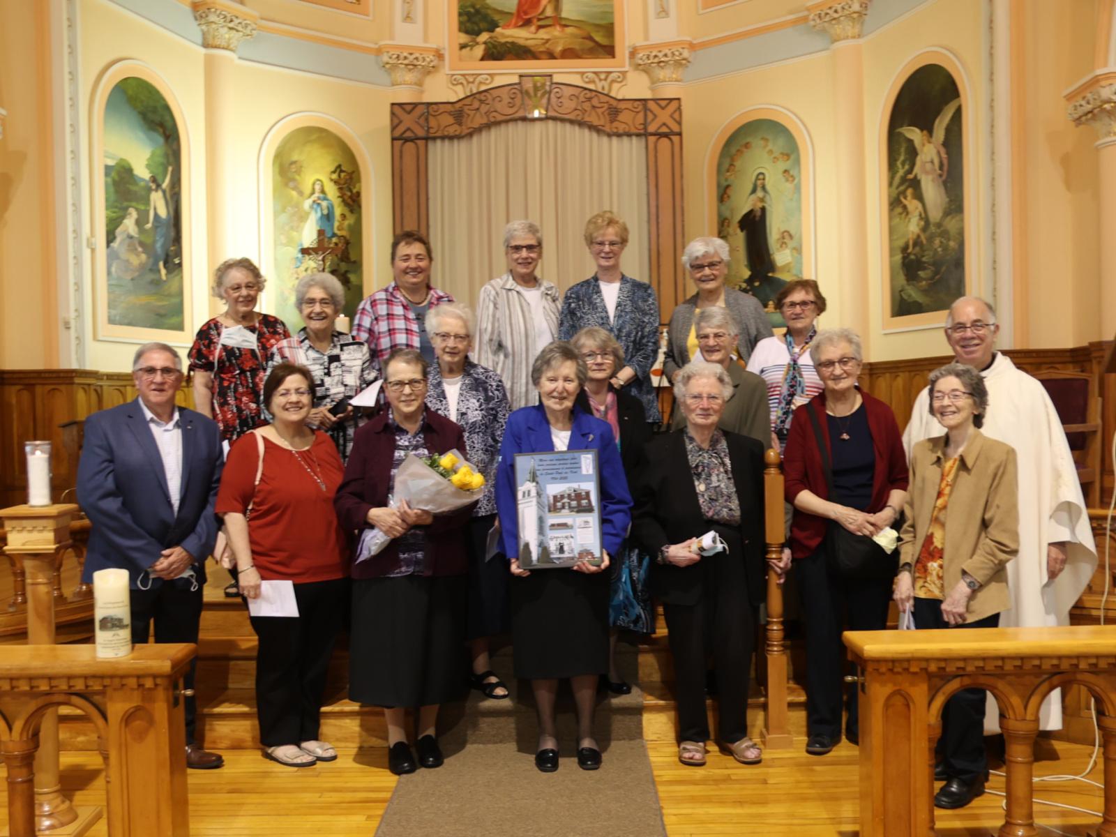 soeurs présentes 1600 x 1200