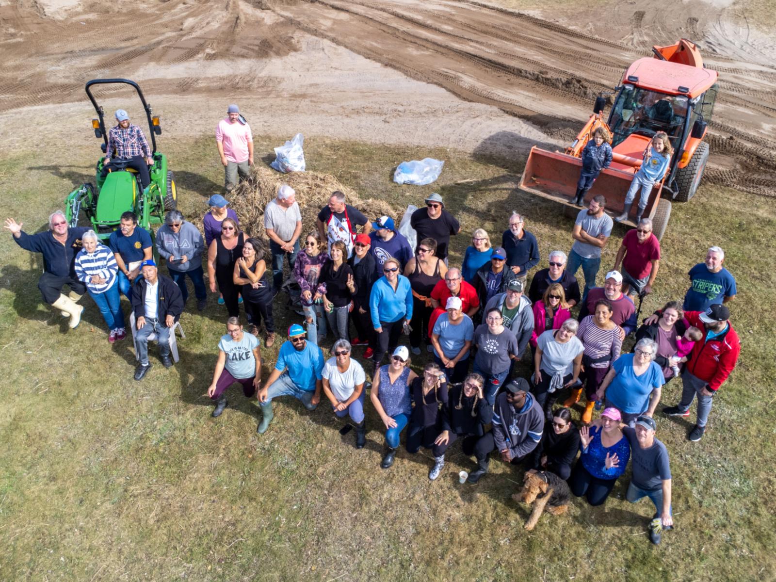 Des dizaines de citoyens ont nettoyé la plage Hirondelle Image 1