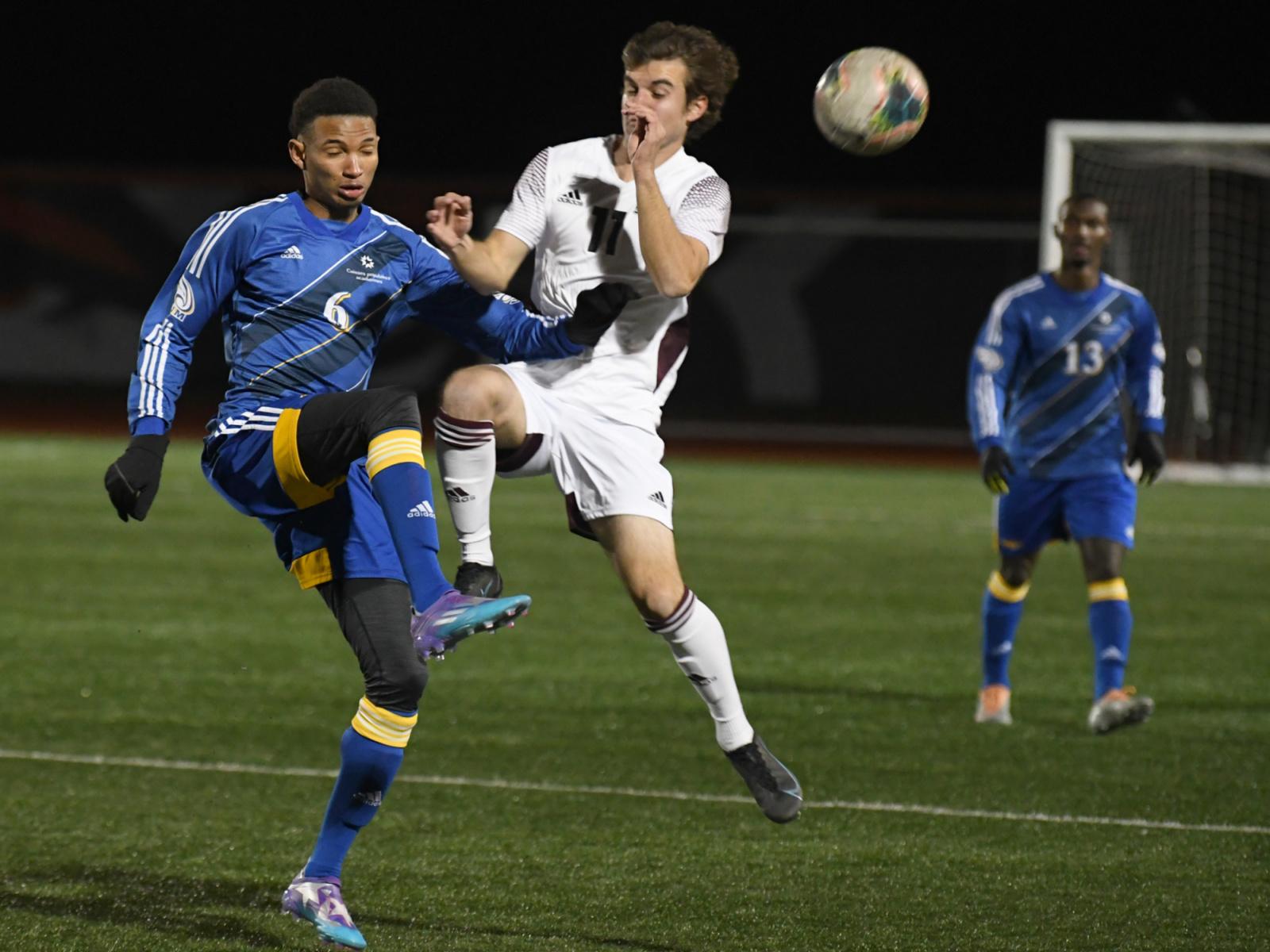 Les Aigles Bleus accèdent à la demi-finale du championnat ... Image 1