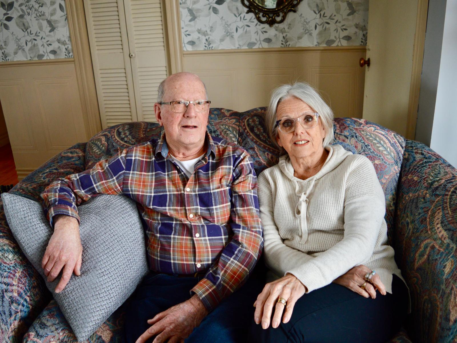 René Girouard a le bonheur de ne plus avoir les mains ... Image 1