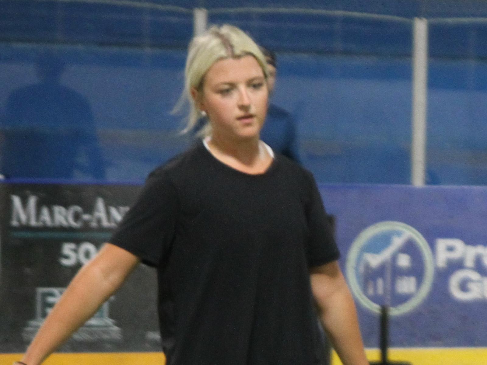 Talli Warren ira jouer en Suisse Image 1