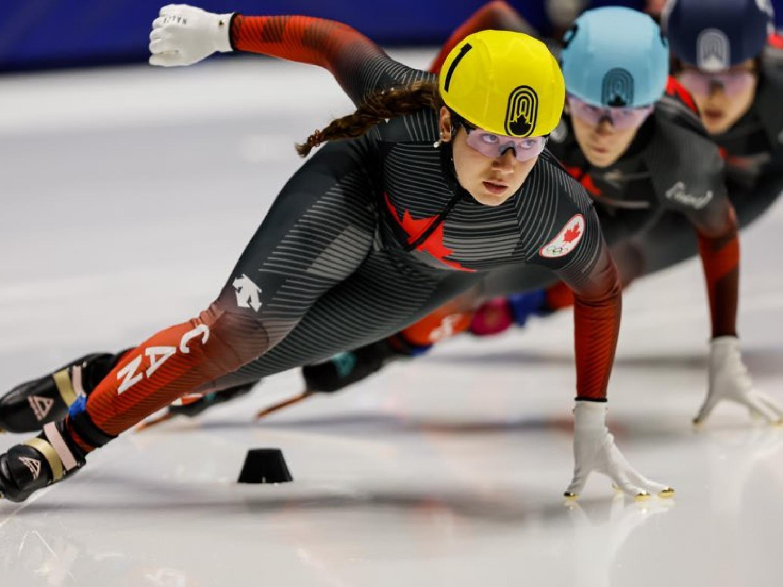 Courtney Sarault aux compétitions de la Coupe du Monde à ... Image 1
