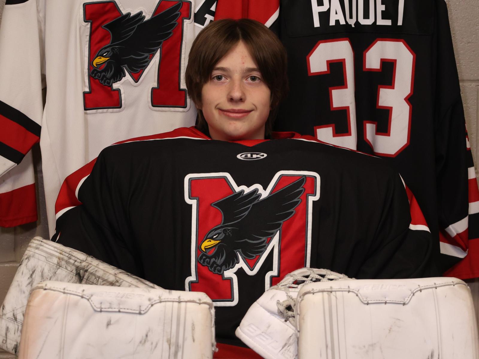 Samuel Paquet permet aux Hawks de l’emporter 5 à 1 Image 1