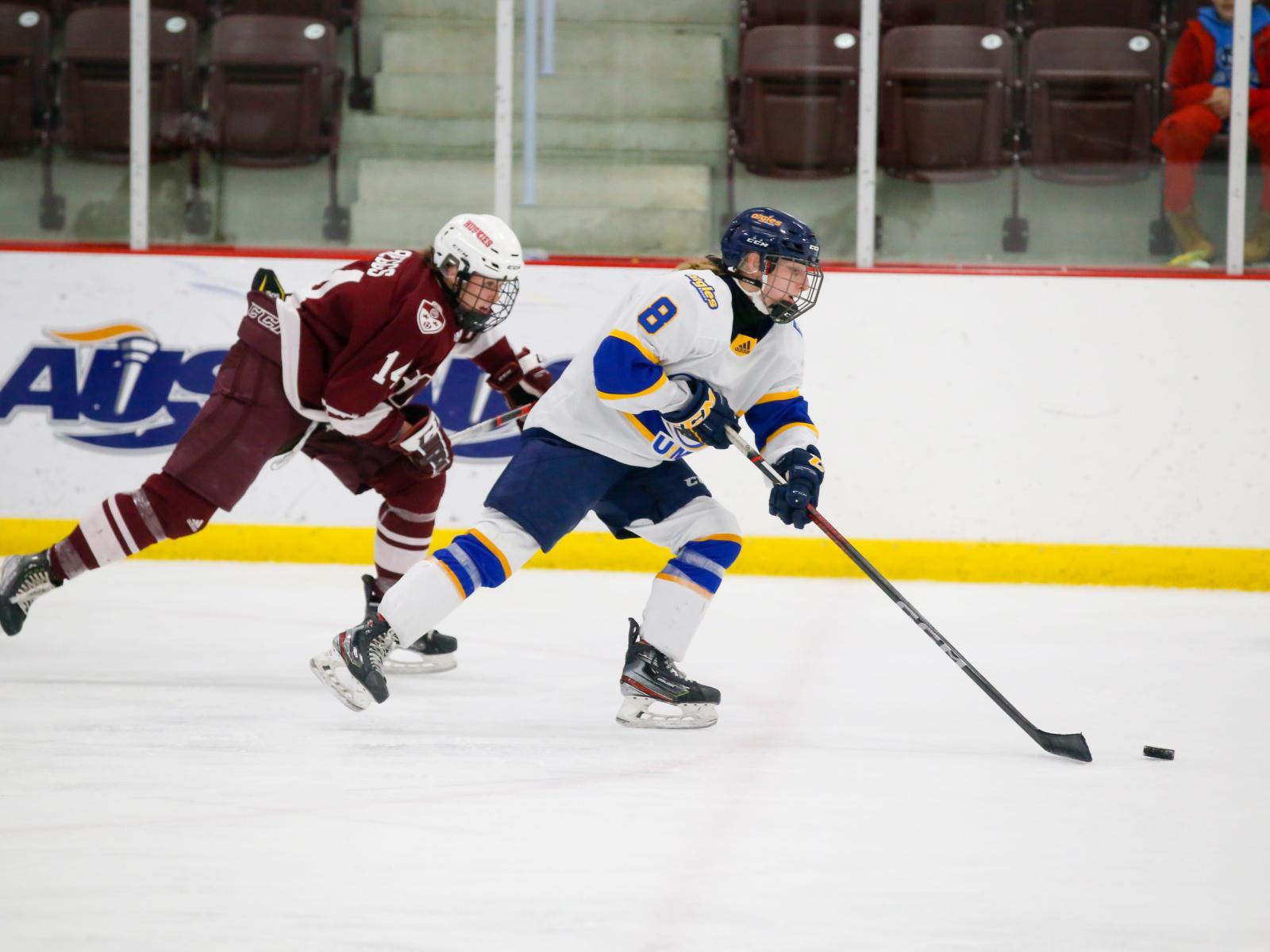 Plourde donne la victoire aux Aigles Bleues Image 1