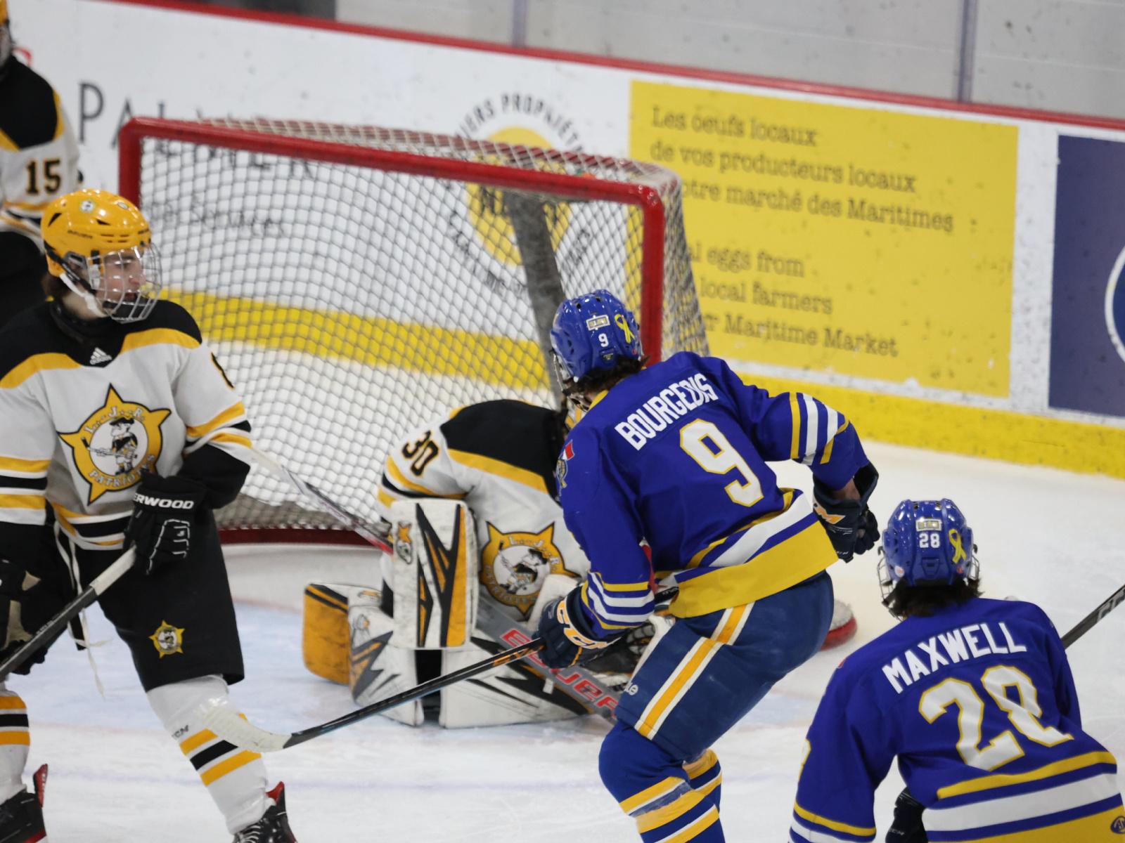 Matadors et Olympiens en avance au hockey Image 1