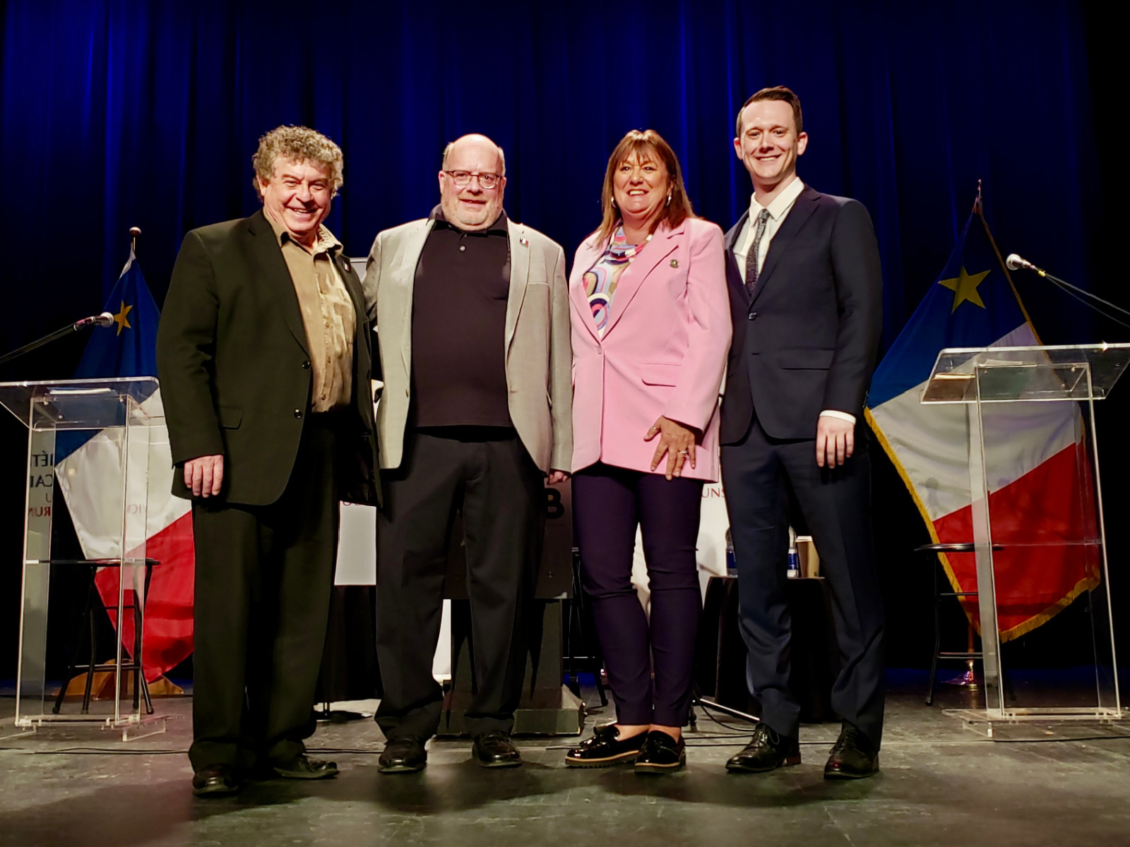 Un premier débat démocratique des candidats à la présidence ... Image 1
