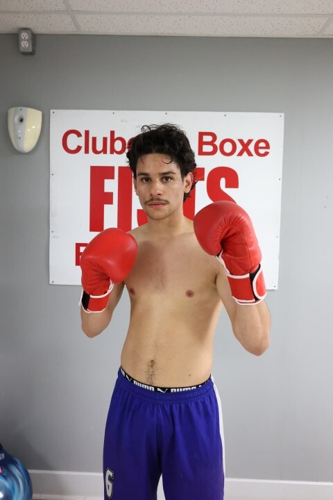 Will De La Hoz Small