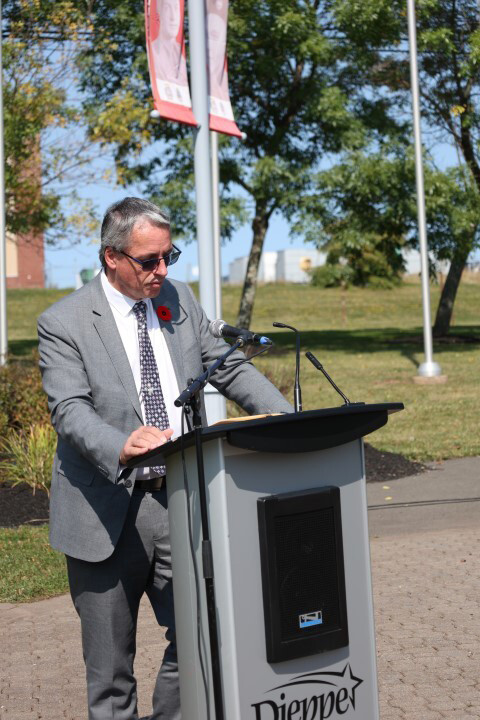 Bertrand Cahuet Small