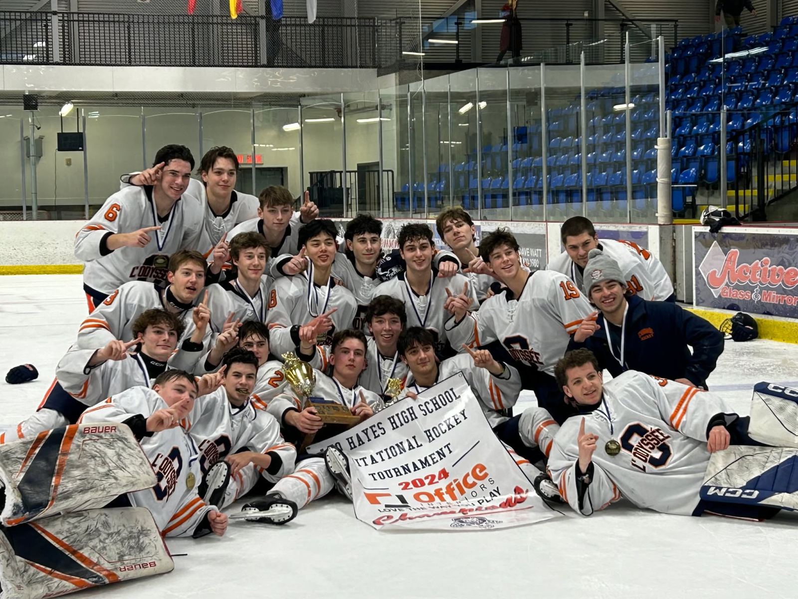 Les Olympiens champions au Tournoi Leo Hayes Image 1