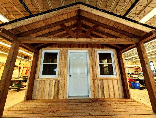 Cabane de face Small