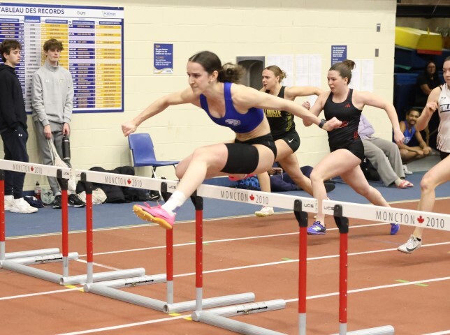 Caroline Gagnon au 60mh finales Small 2