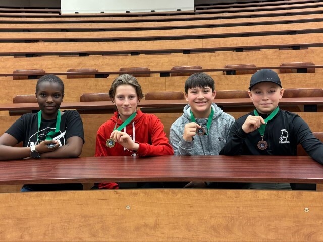 Photo gagnants de la 8e année Small