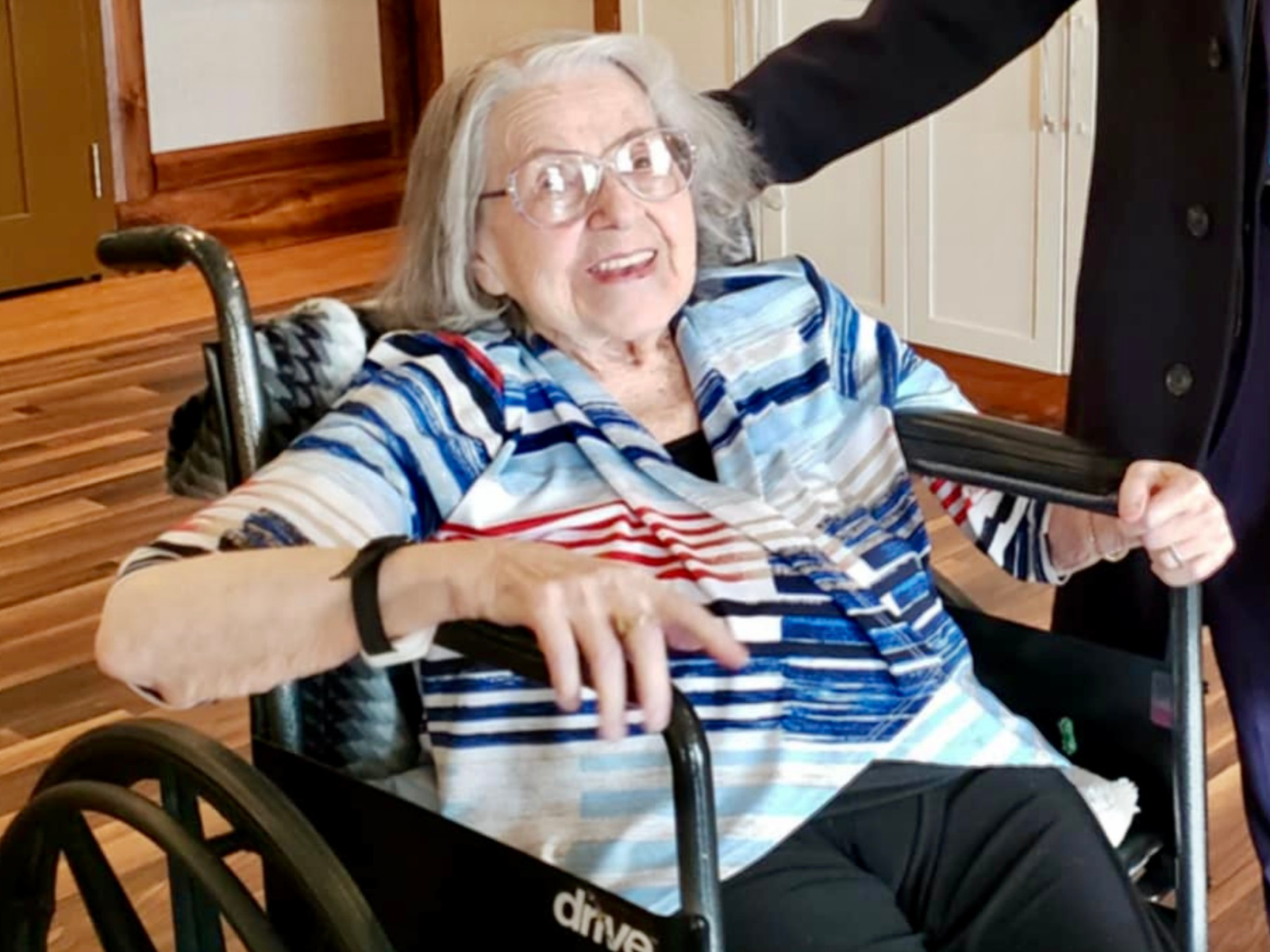 Marguerite Maillet décorée par la France Image 1