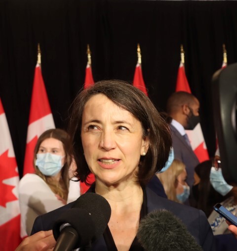 0327 Feuilleton S0324 Coup denvoi campagne électorale Nathalie Provost Cr. Marianne Dépelteau Francopresse Small