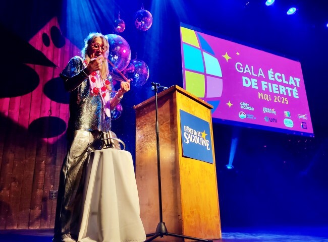 Lyne dancing queen Small