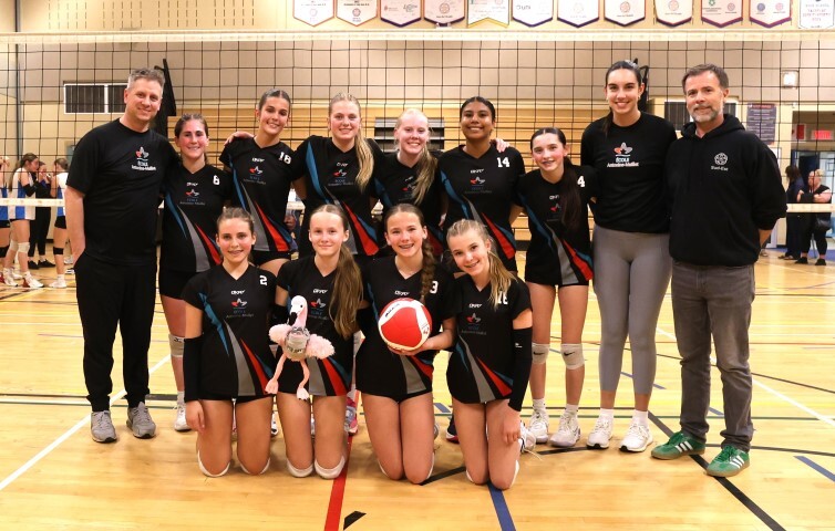 volleyball filles Antonine Maillet championne Small