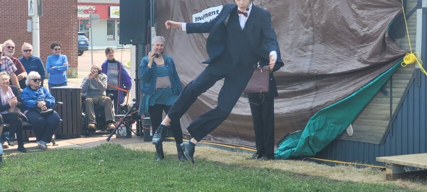 Bob Hope et sa personnalité théâtrale Small