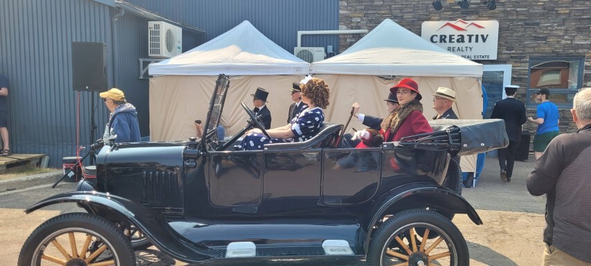 Wilhemine Shirley Temple et Churchill Small