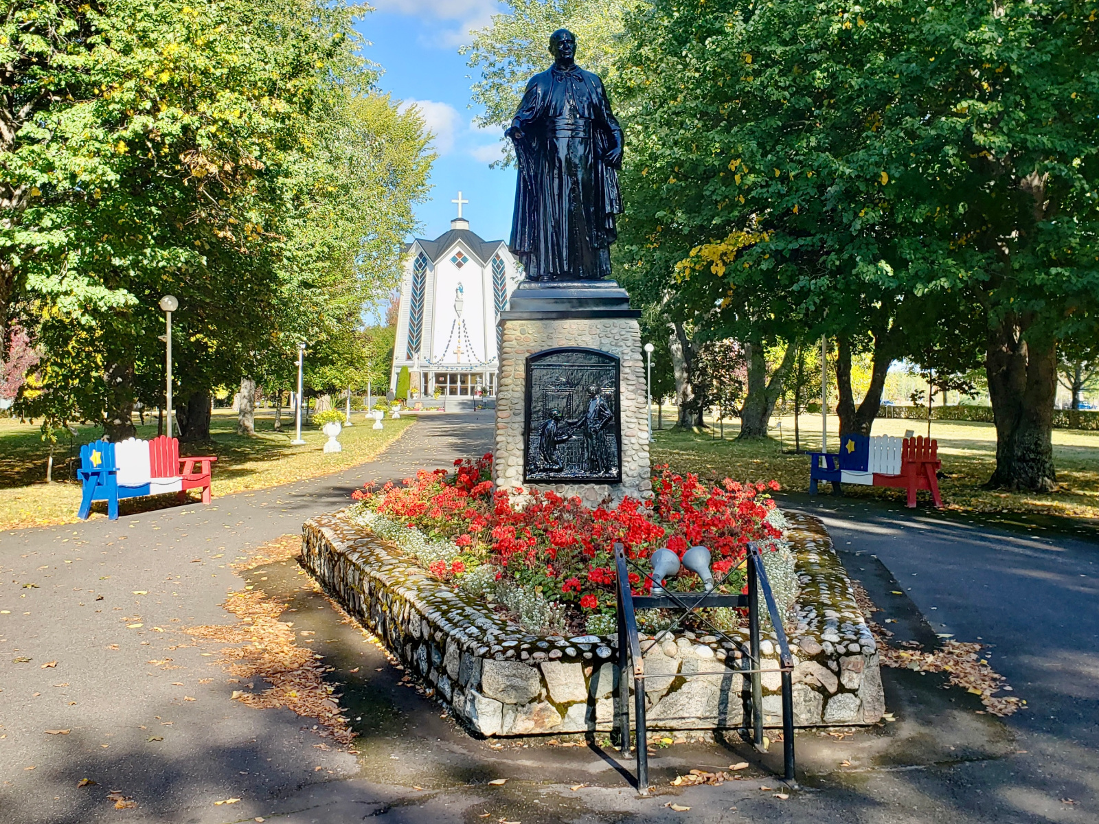 Nouvelle-Arcadie veut revitaliser le monument ...