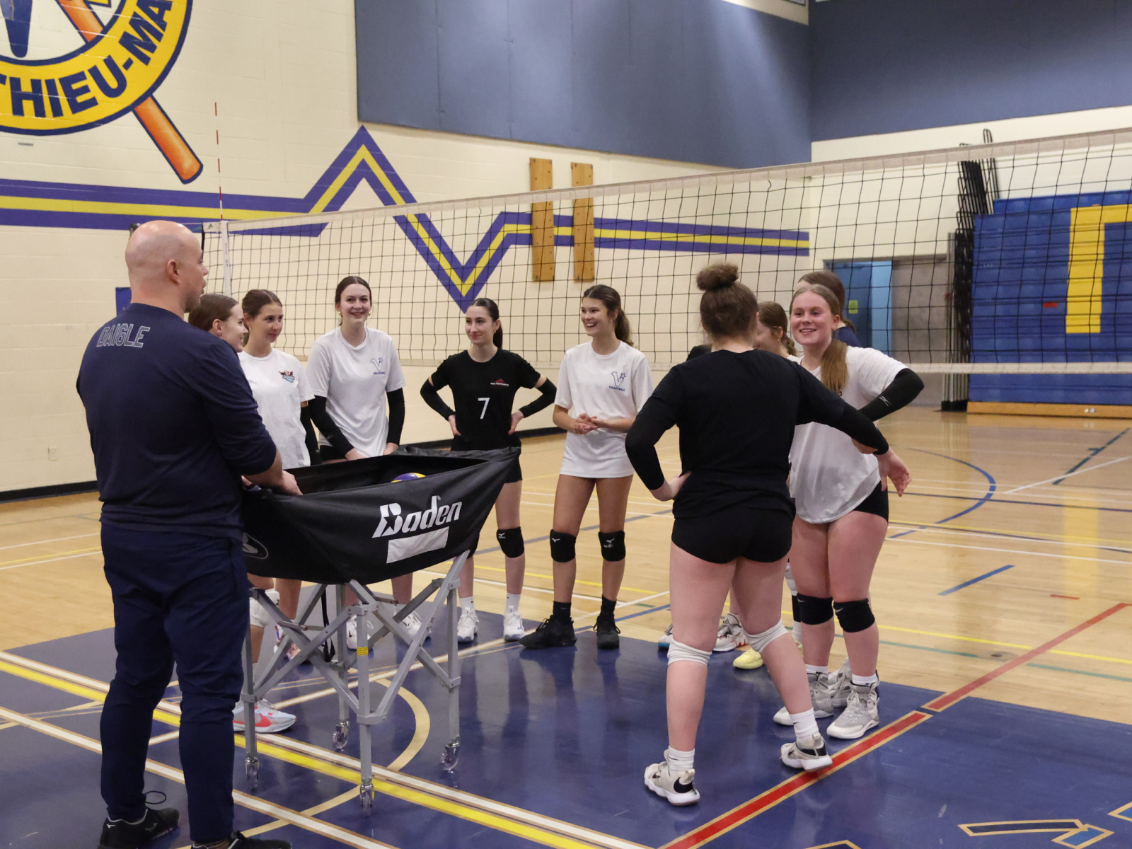 Entraineuse ou entraineur de volleyball recherché Image 1