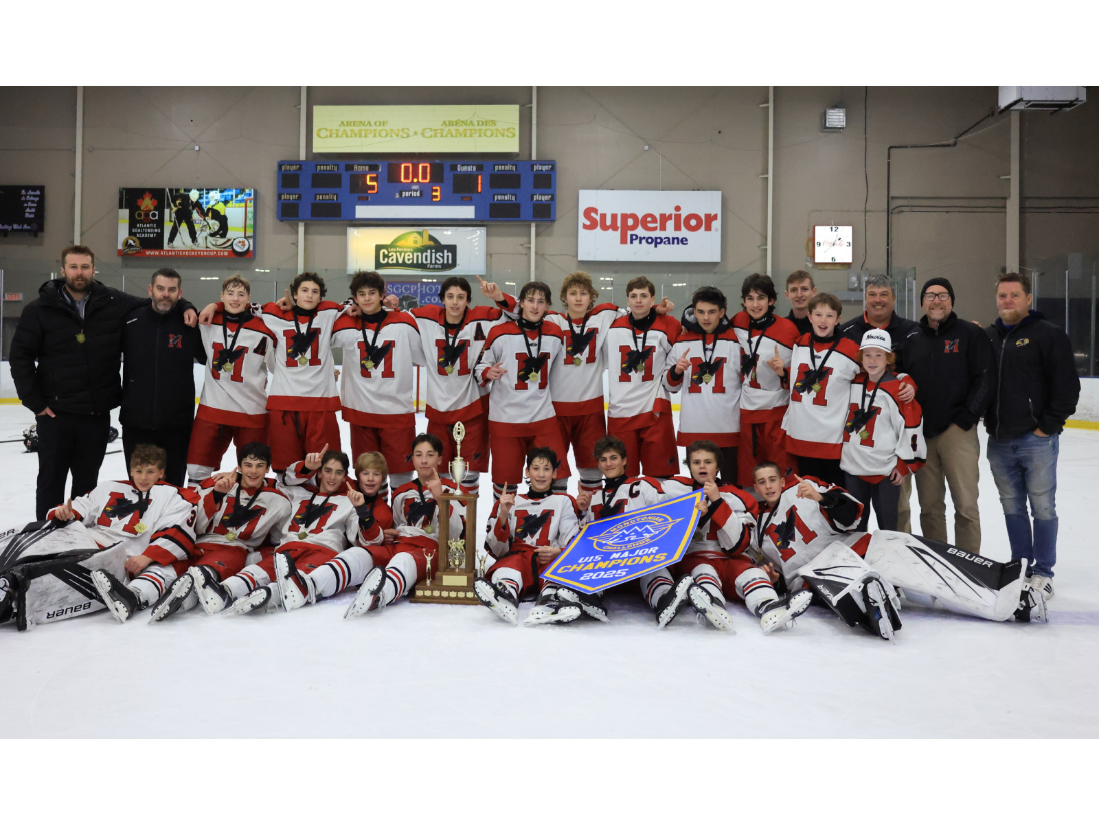 Les Hawks de Moncton champions à domicile Image 1