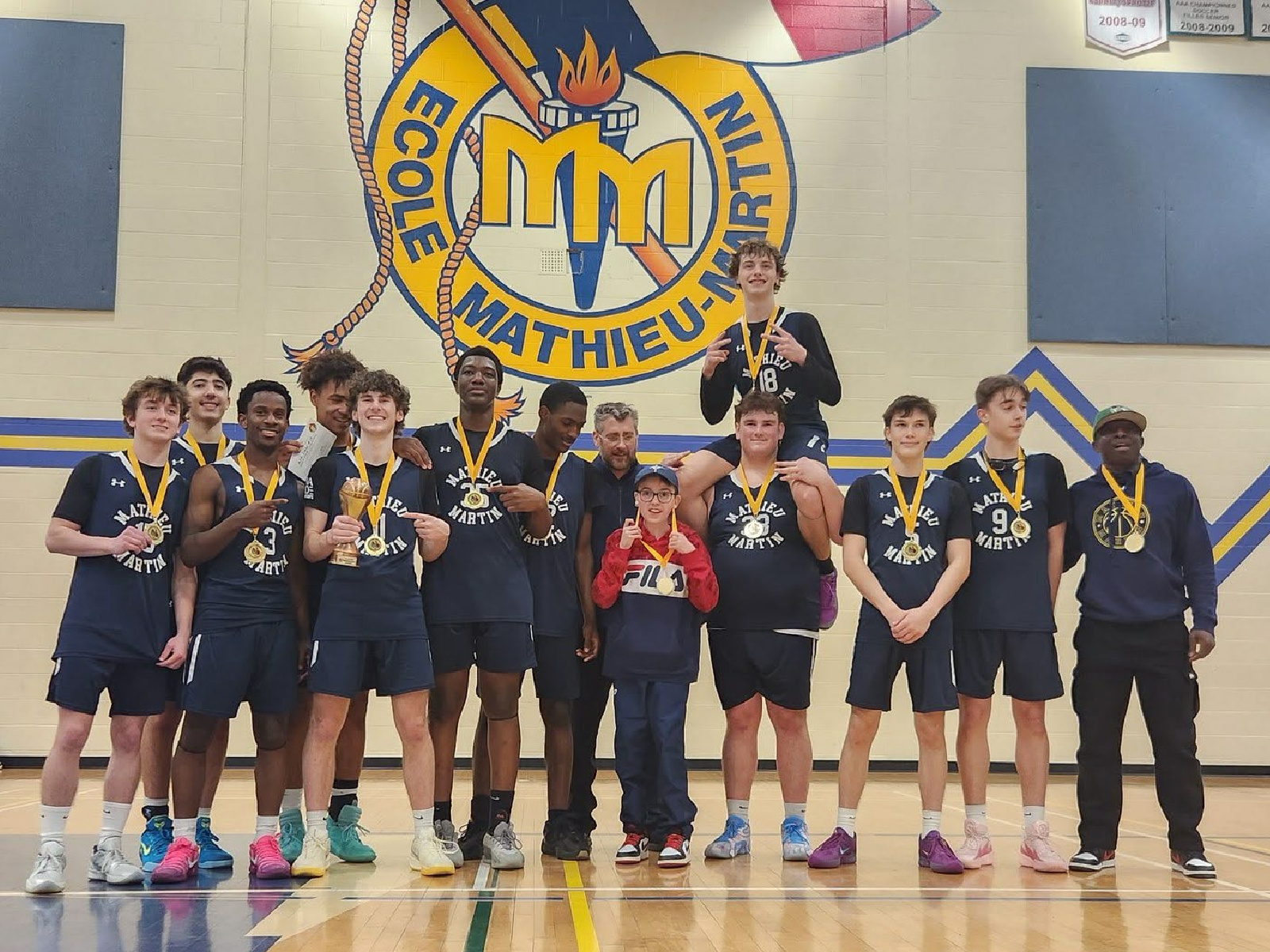 Les Matadors remportent leur tournoi de basketball senior Image 1