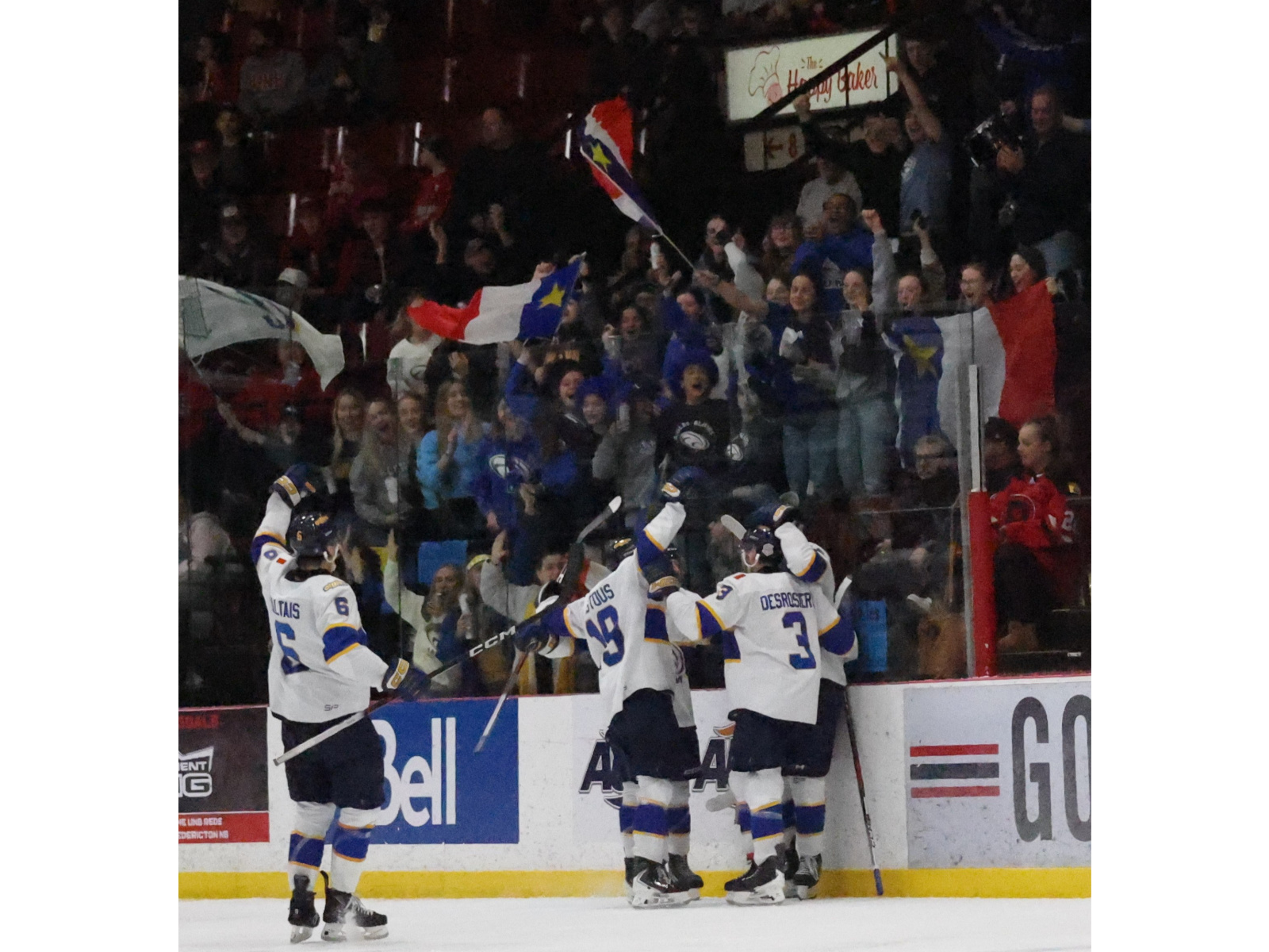 Hockey masculin : les Aigles Bleus affrontent les Patriotes Image 1
