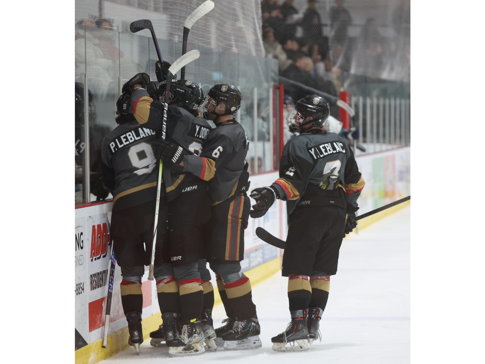 Les Knights du Sud-Est en avance 3 à 0 Image 1