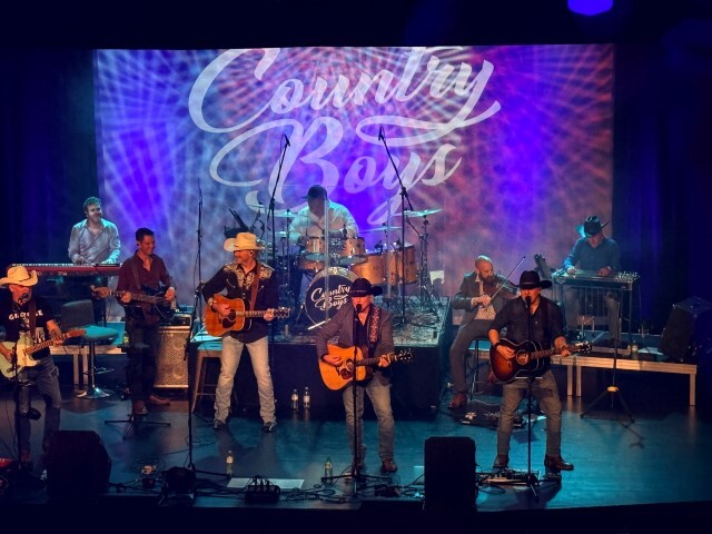 live shot Country Boys Small