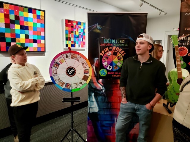 Guitare et voyage Small