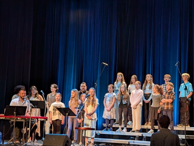 Chorale Abbey Landry Small