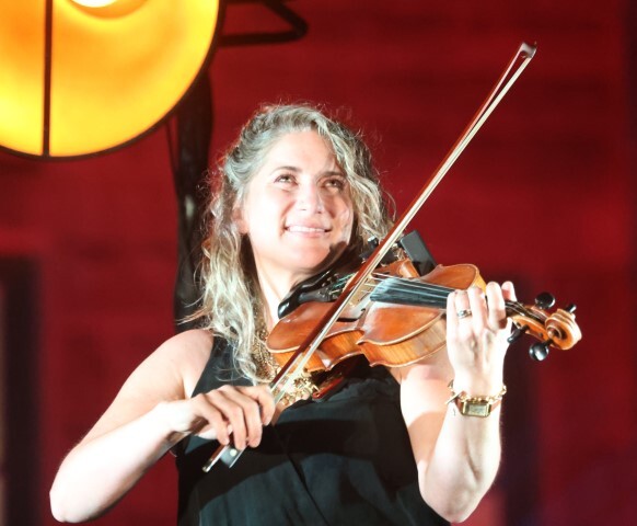 dominique dupuis Small