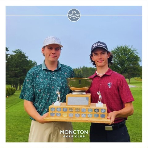 Liam Llewellyn et Brandon McNaught trophée jim baxter Small