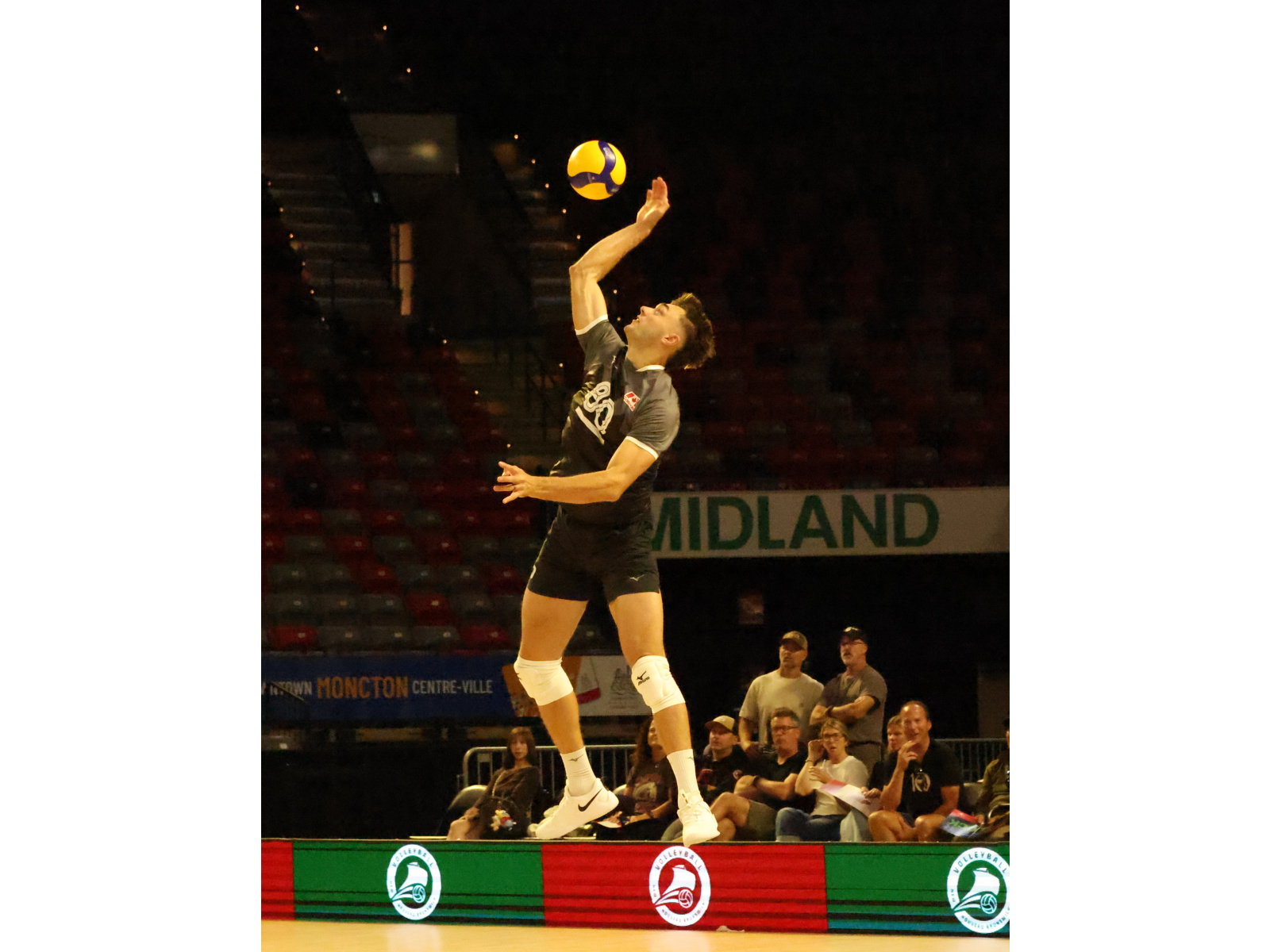 Volleyball : deux finales, deux revers pour le Canada Image 1