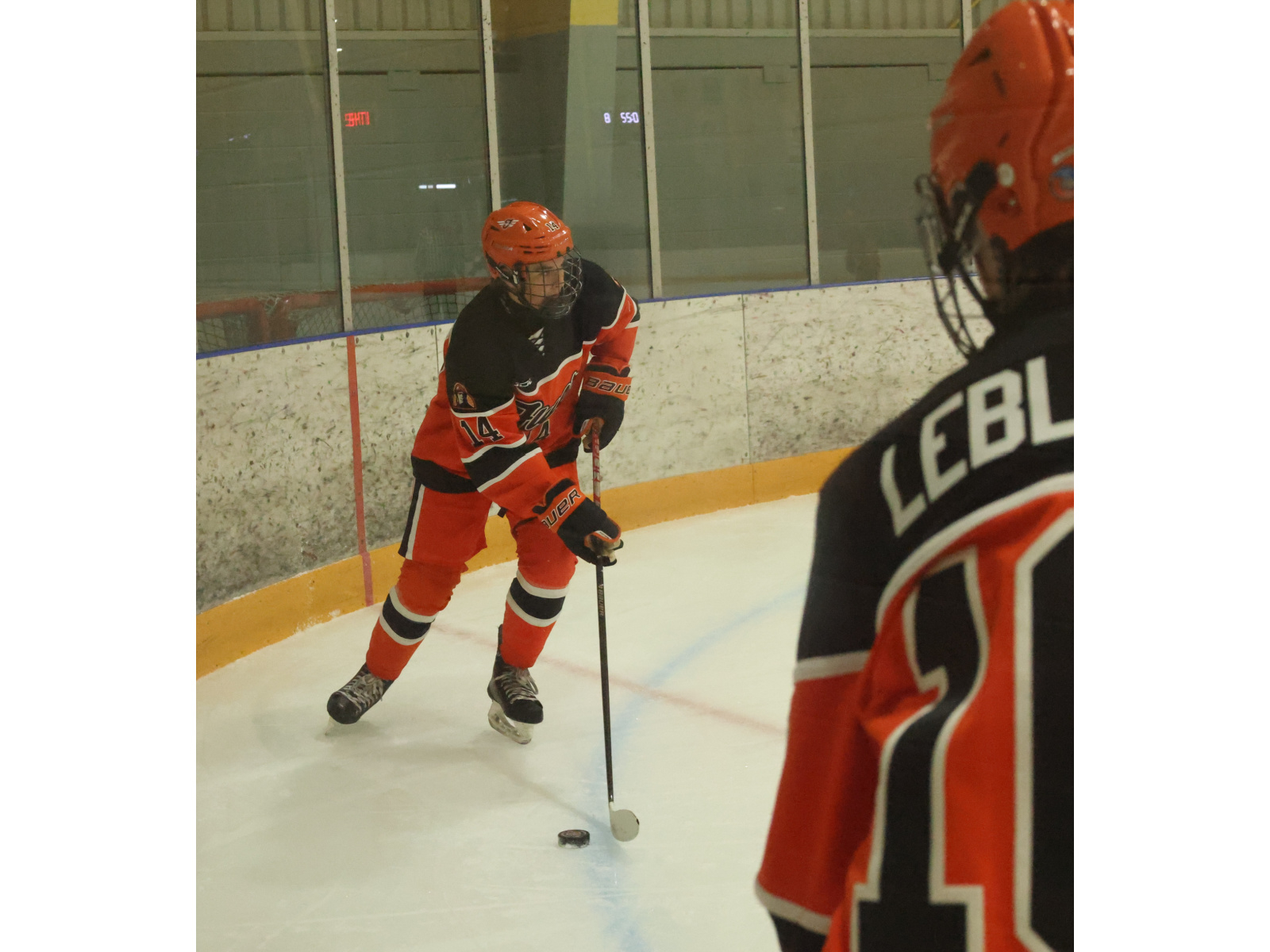Double victoire des Hawks et des Flyers